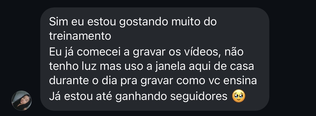 “Não tenho luz, uso a janela”